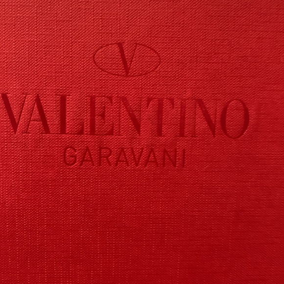 Valentino Garavani empty shoe box - Picture 2 of 3